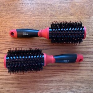 TWO wigo Europe Round Nylon and Boar Bristle Brushes, 1.5" Barrel, 3" Width